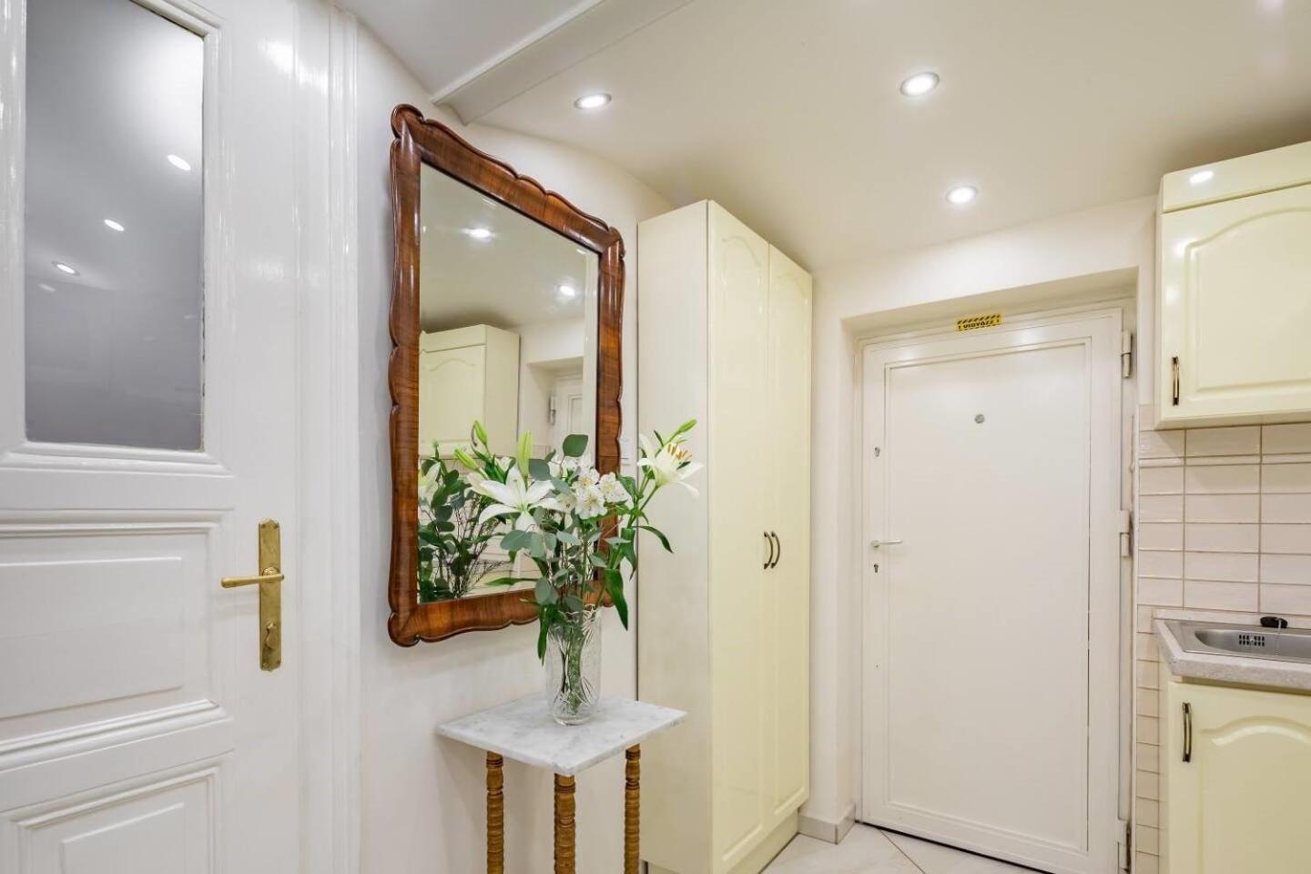Vamhaz Boulevard Apartments บูดาเปสต์ ภายนอก รูปภาพ